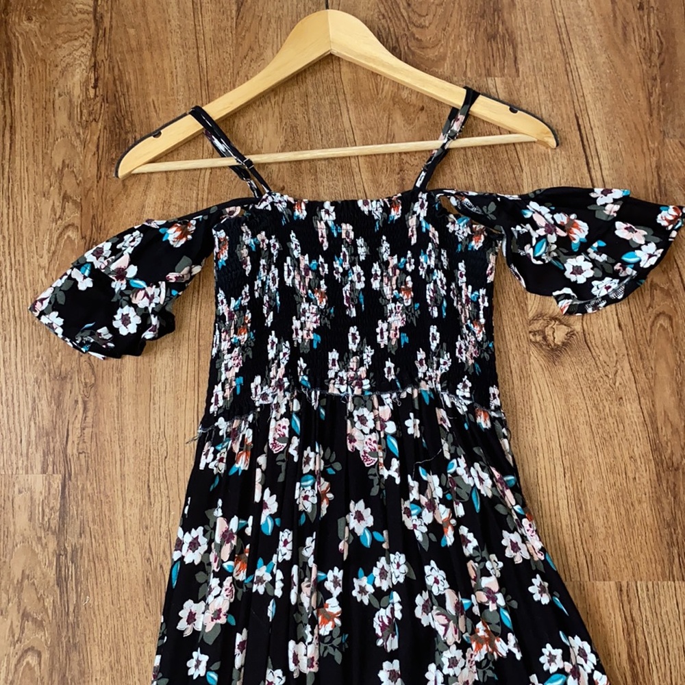 Dress - Picture 3 of 6